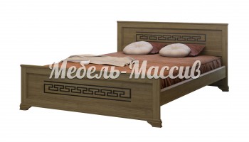 Кровать Классика из массива дерева